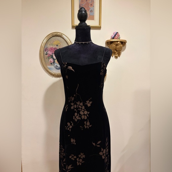 Vintage Dave and Johnny by Laura Ryner Black Floral Gown - Picture 2 of 7